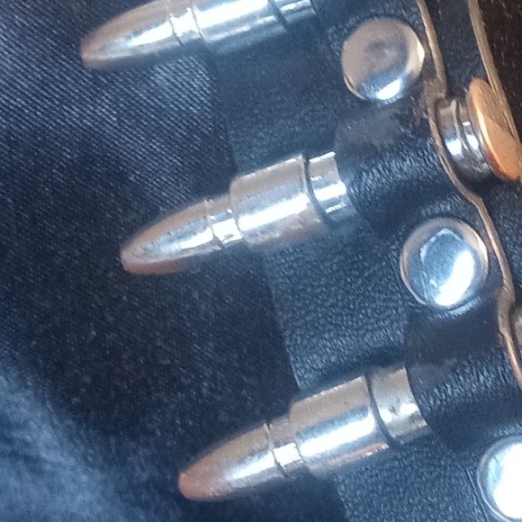 Vintage Black Leather Bracelet with Silver Bullets - Picture 4 of 15